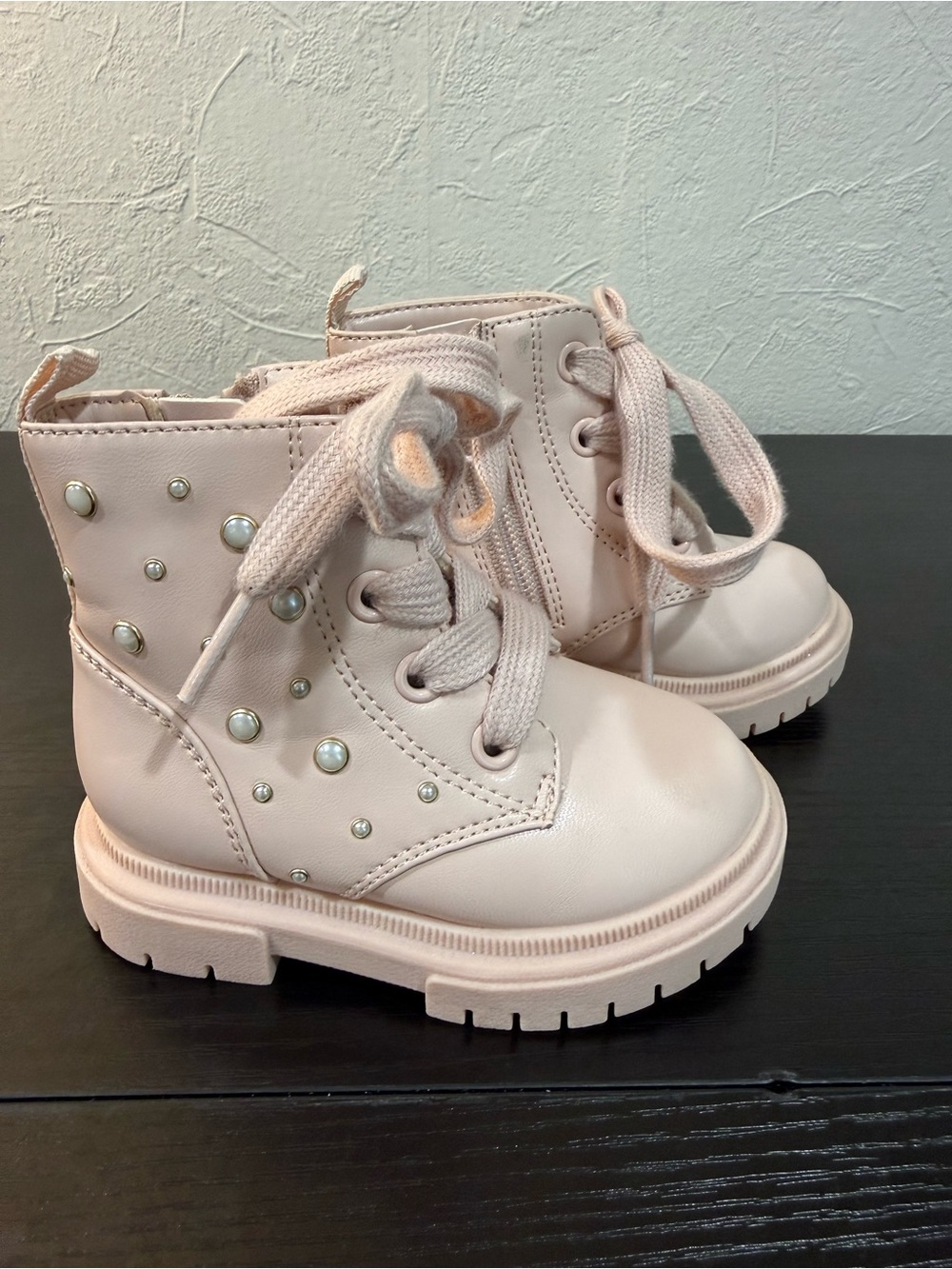 Cat & Jack Amaya Combat Boots Girls Size 5 Blush Pink Pearl Studded Lace Up